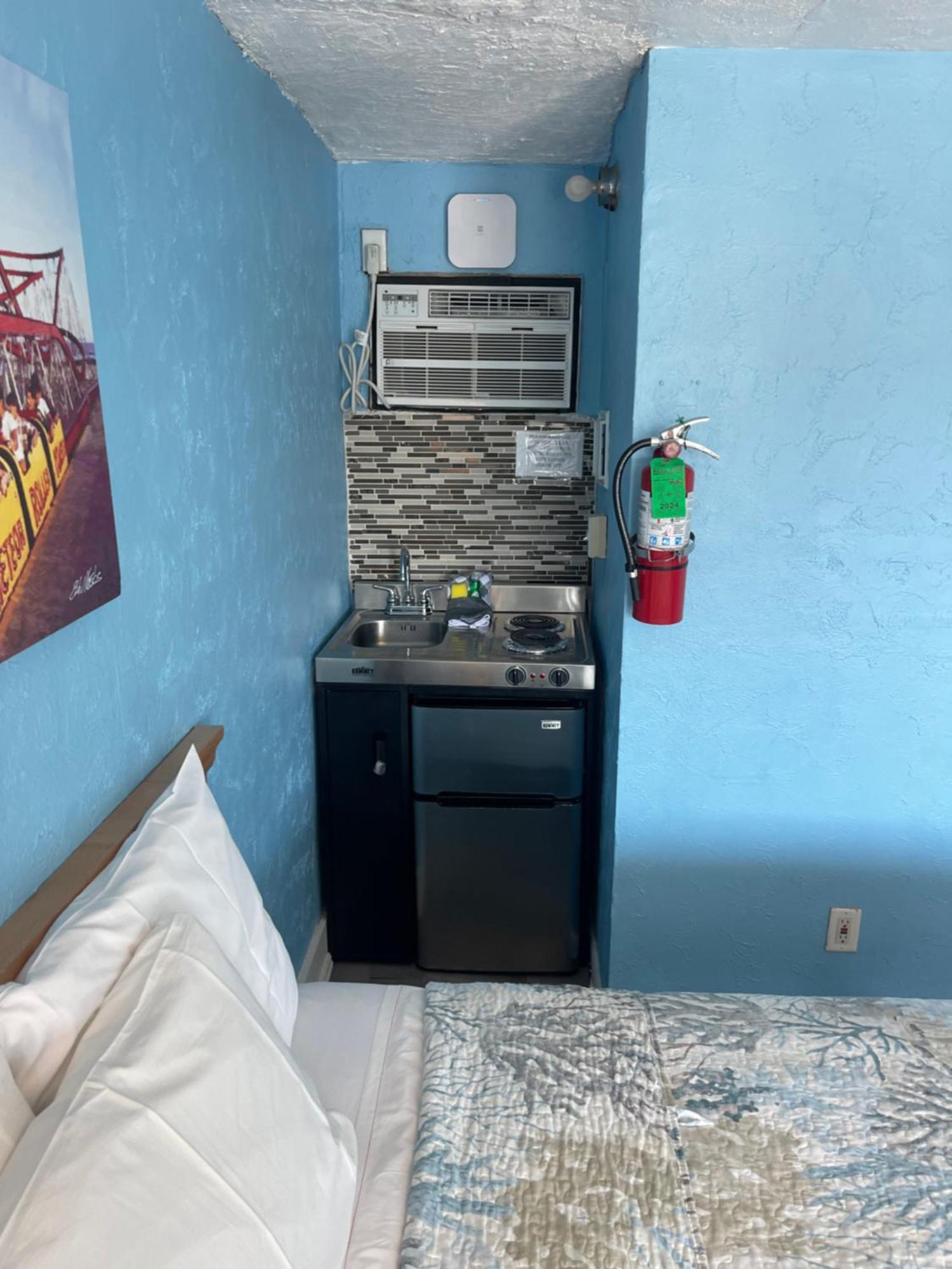 Surfcomber Motel Wildwood Extérieur photo